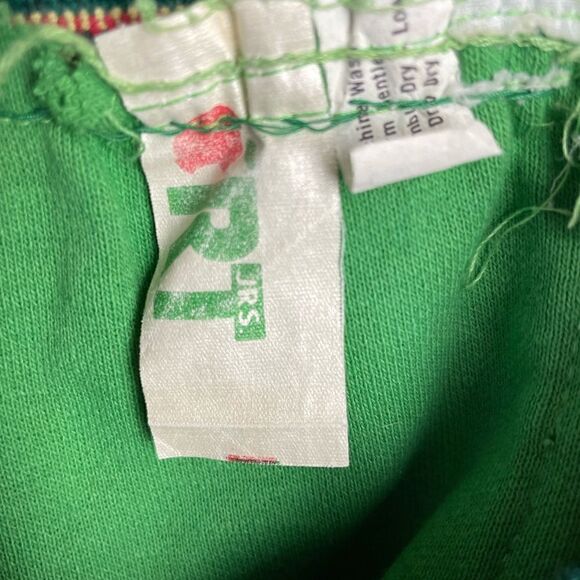 RT Jrs. Green Shorts Size S EUC - Picture 4 of 4